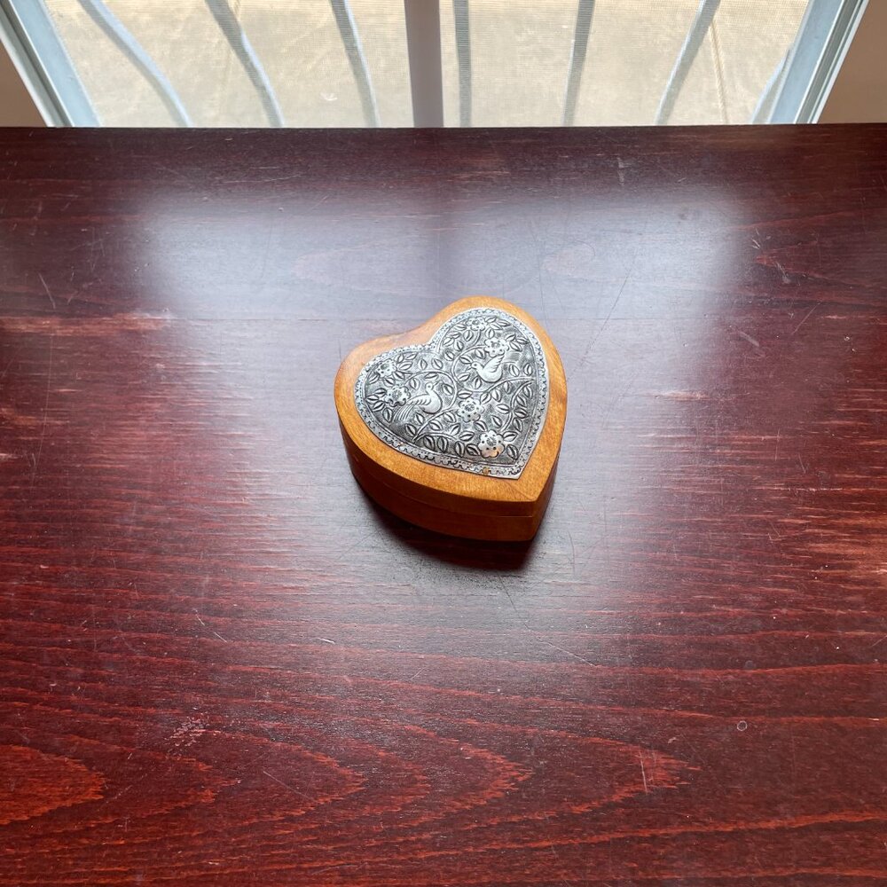 small wooden heart-shaped box with decorative metal lid - Picture 3 of 3